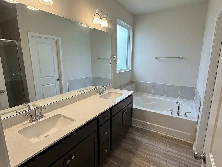 219 Wood Orchid Ln — Photo 7