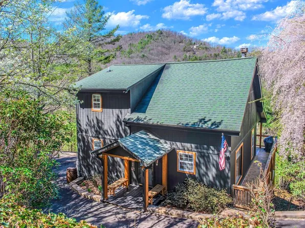 204 Fortenberry Creek Rd, Blairsville, GA 30512