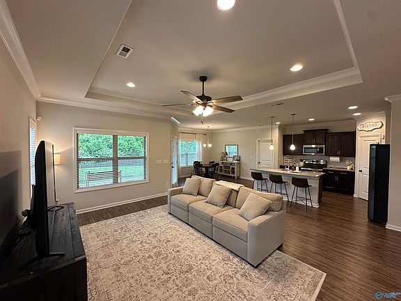 5th image of 123 Fernhill Dr NW