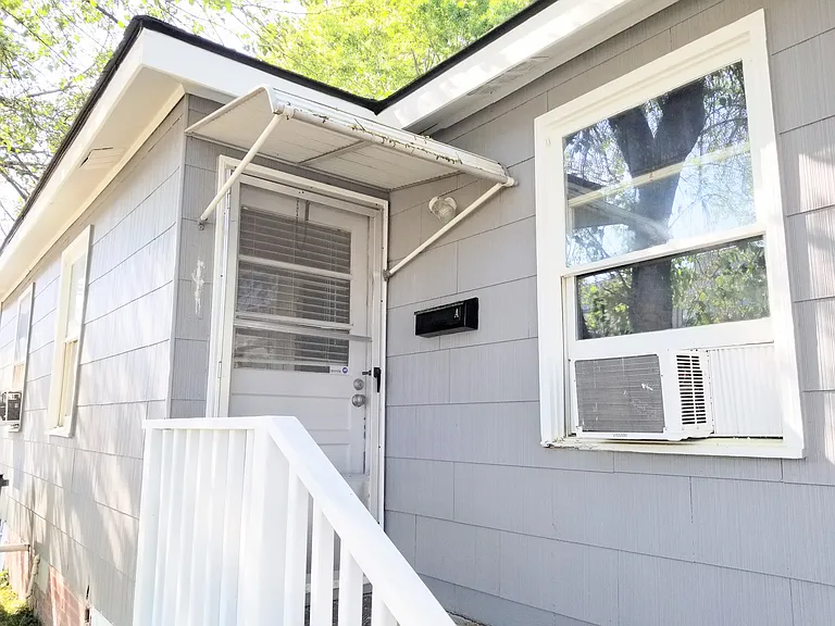 903 Iredell St #A — Photo 10