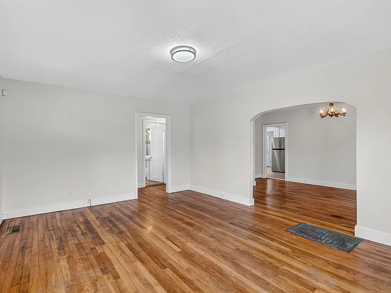4600 Biltmore Ave — Photo 27