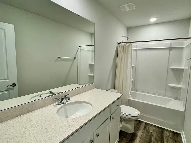 552 Coronado Ave SE — Photo 14