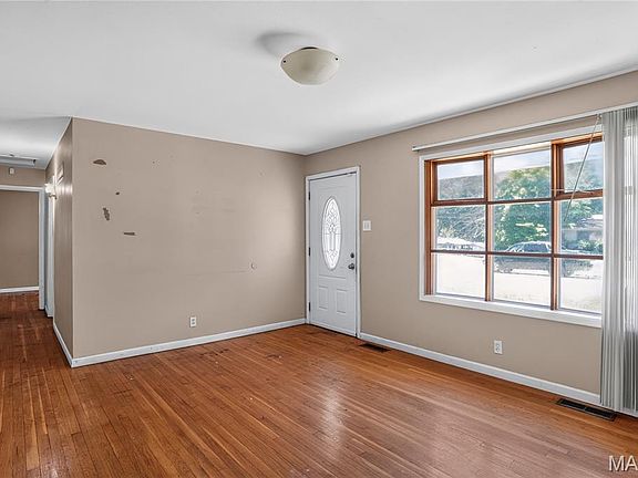 5th image of 1911 Keelen Dr