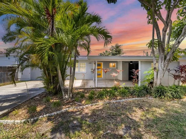 4001 Harrisburg St NE, Saint Petersburg, FL 33703