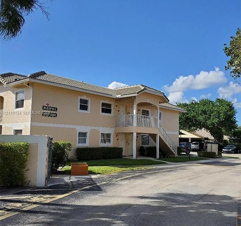12143 Royal Palm Blvd #8E