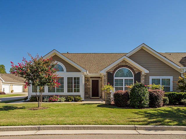 1st image of 220 Harvest Ln