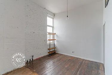 Rented by MySpaceNYC