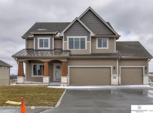 18311 Merion Dr, Omaha, NE 68136