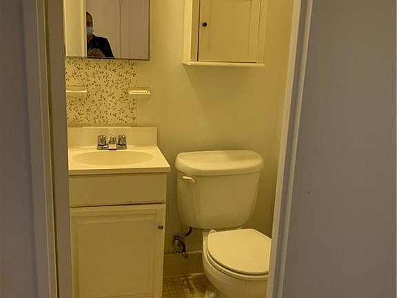 4th image of 280 Collins Ave APT 4J