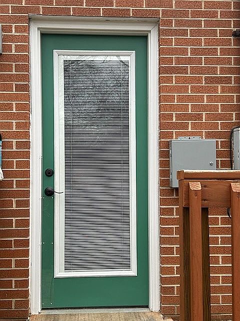 1st image of 121 Leasure Rd