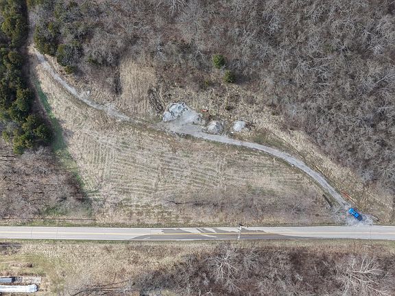 4th image of 5242 Waterloo Rd