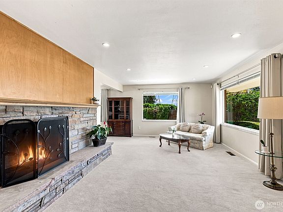 3rd image of 4910 19th Avenue S