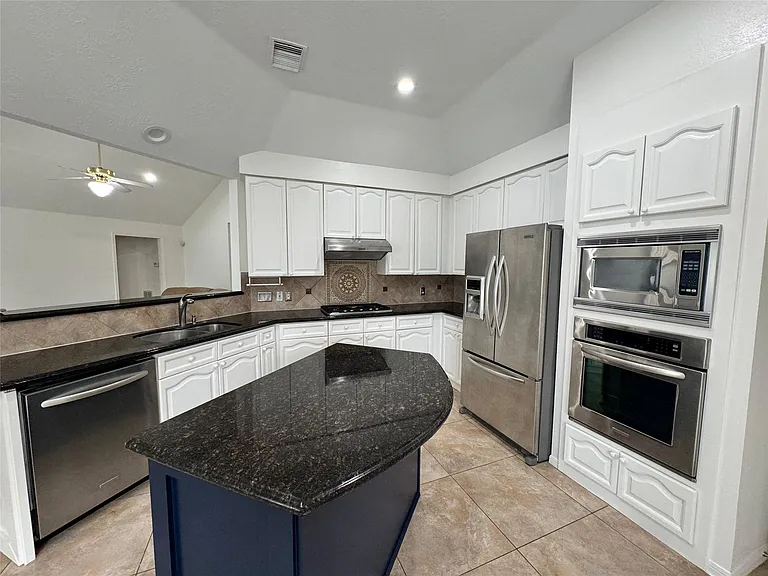 1718 Berkoff Dr — Photo 27