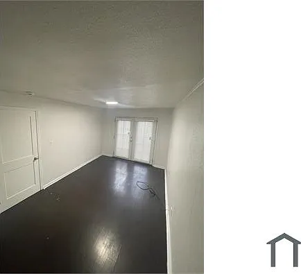 4605 1/2 Arlington Ave #2 — Photo 17