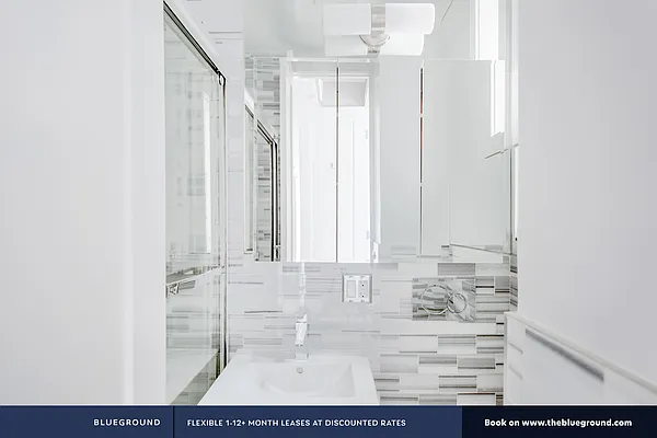 Rented by The Blueground | media 74