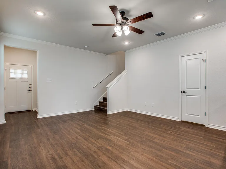 10338 Lynwood Br #101 — Photo 5