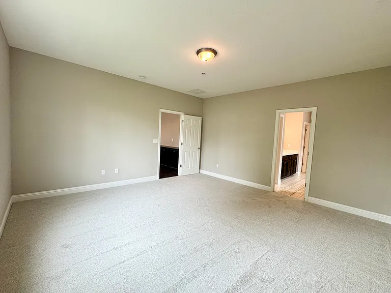 2179 Eva St — Photo 12