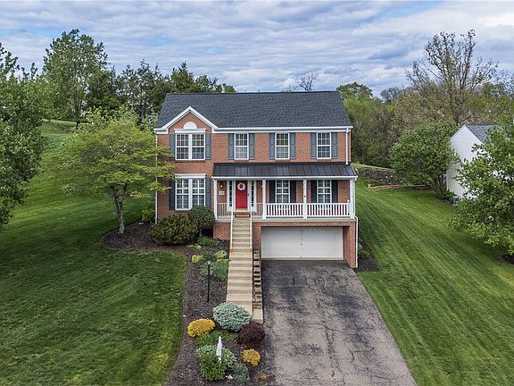 3rd image of 8039 Woodcreek Dr