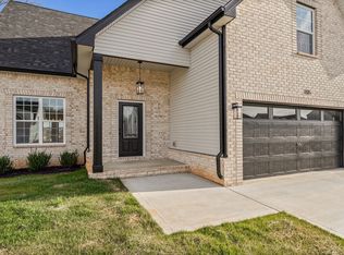 705 Eva Agnes Ave, Clarksville, TN 37042