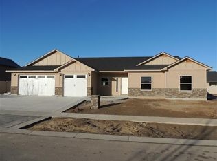 2218 S Rock Creek Dr, Nampa, ID 83686