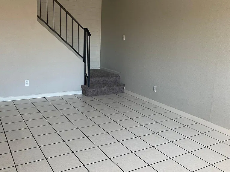 4705 E Pueblo Ave — Photo 5