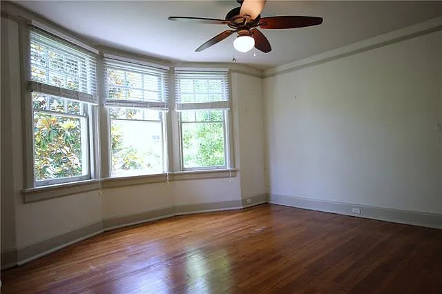 537 Broadway St — Photo 10