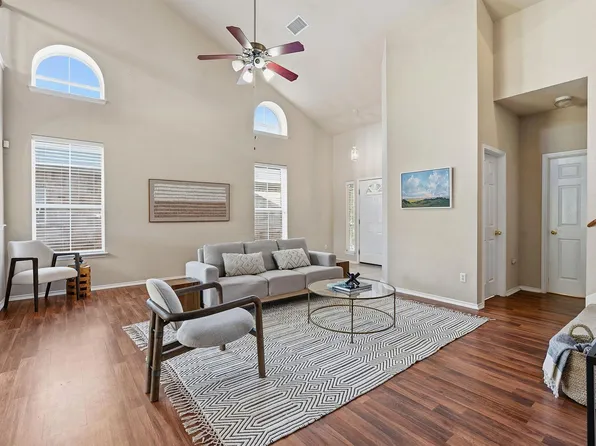 10704 Harley Dr, Austin, TX 78748