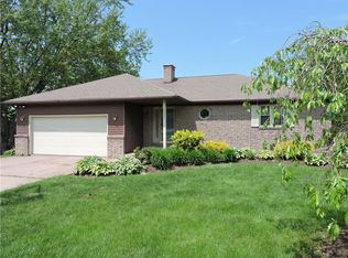 1854 Ripley Dr, Erie, PA 16510