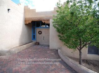 18 Ranch Rd, Cedar Crest, NM 87008