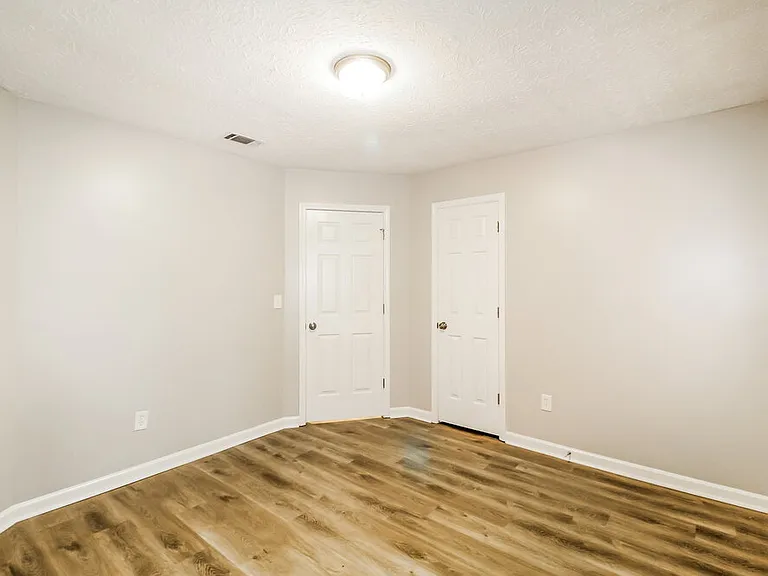 235 Grayland Creek Dr — Photo 12