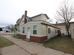 209 W Sarnia St, Winona, MN 55987