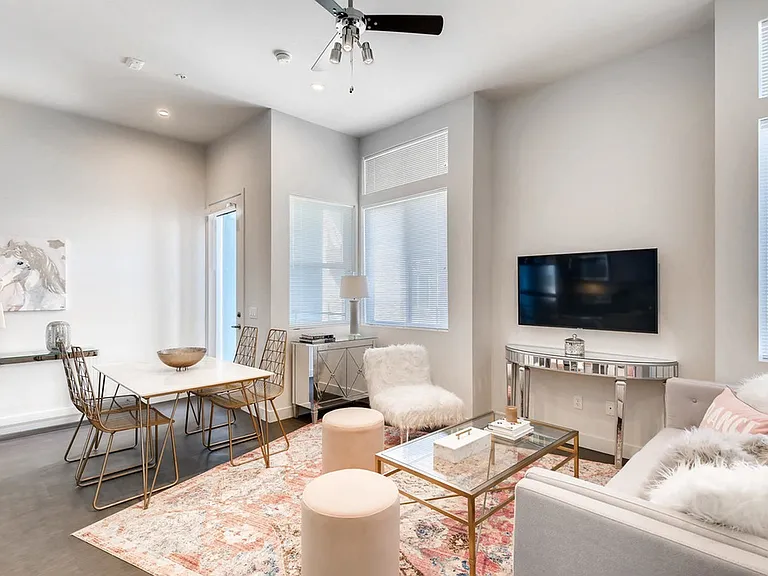 C3 Lofts — Photo 16