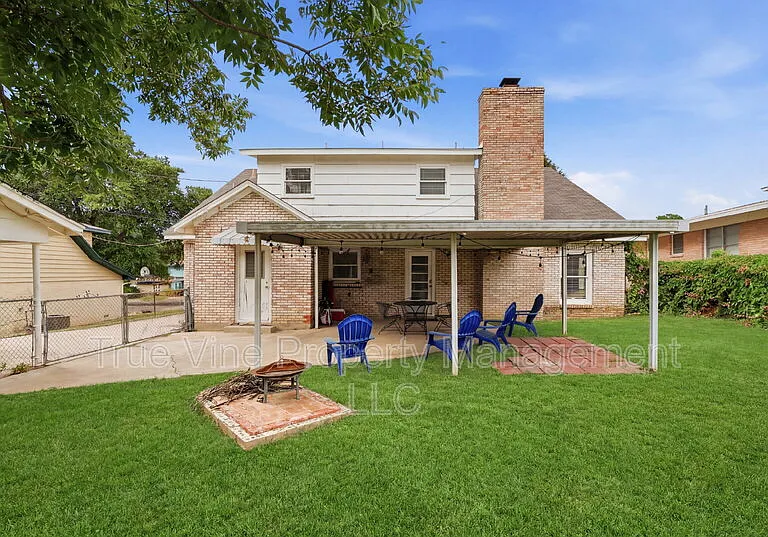 2423 W Gramercy Pl — Photo 38