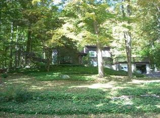 679 Sprout Brook Rd, Putnam Valley, NY 10579