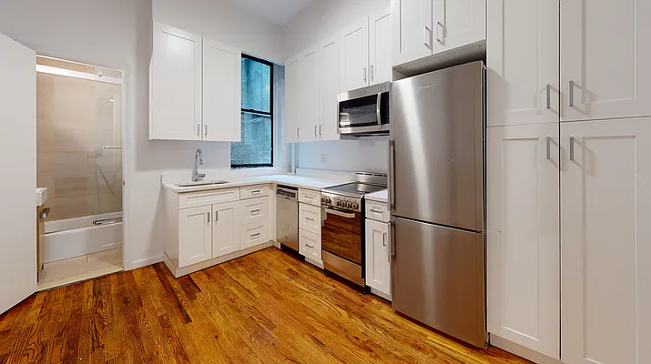 Rented by Bond New York | media 14