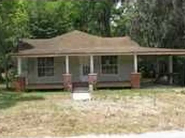 104 N York St, Bushnell, FL 33513