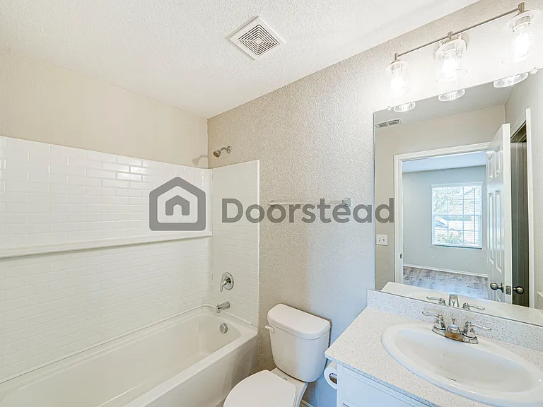 3008 Lakewood Ln — Photo 23