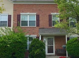 103 Runnymede Ct, Harleysville, PA 19438