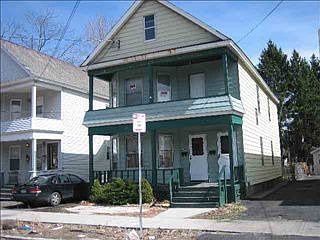 2nd image of 605 Orchard St