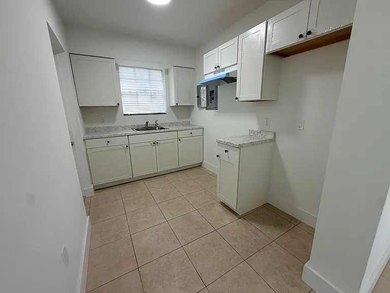 281 NE 78th St #1 — Photo 6