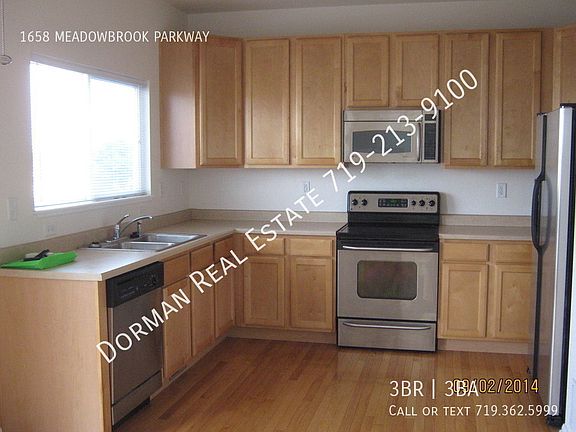 3rd image of 1658 Meadowbrook Pkwy