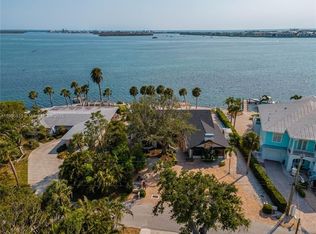 1476 Lemon Bay Dr, Englewood, FL 34223