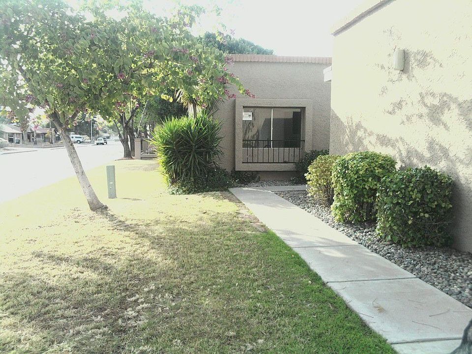 1st image of 718 E Oxford Dr