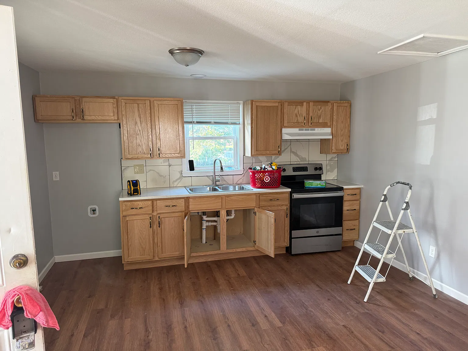 2 bed, 840 sqft, $1,195 — Photo 2