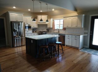 2210 Sandpiper Ave, Lowell, AR 72745