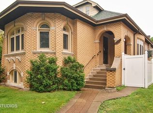 6845 Riverside Dr, Berwyn, IL 60402