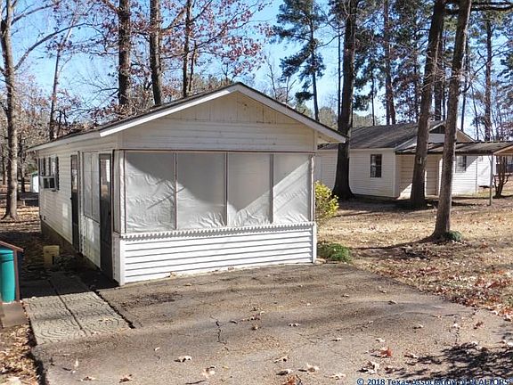 3rd image of 157 Balley Castle Dr