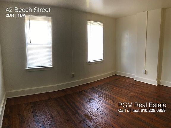 2nd image of 42 Beech St