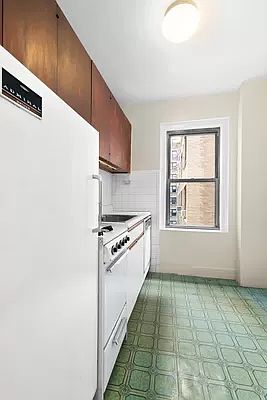 5th image of 7 E 85th St APT 4D