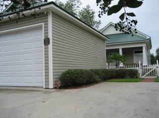 12365 Home Port Dr, Maurepas, LA 70449